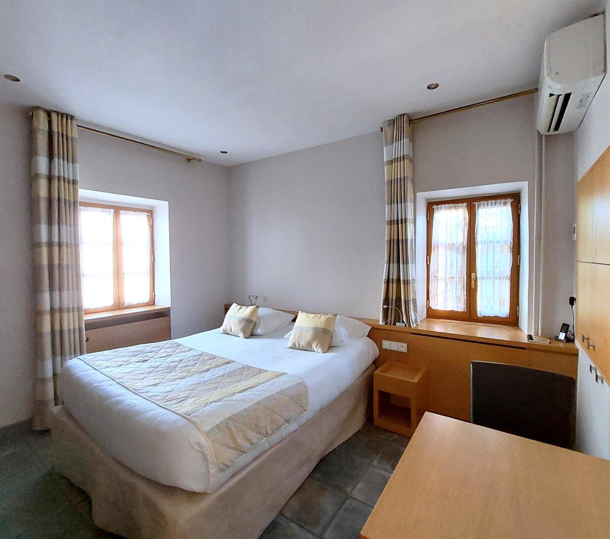 Logis Auberge Les Murets Hotel Restaurant Spa Chandolas Exterior foto